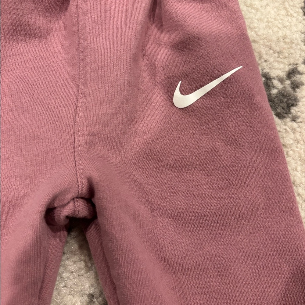 Nike Kids Rose-Mauve Sweatpants with White Swoosh - Picture 2 of 4